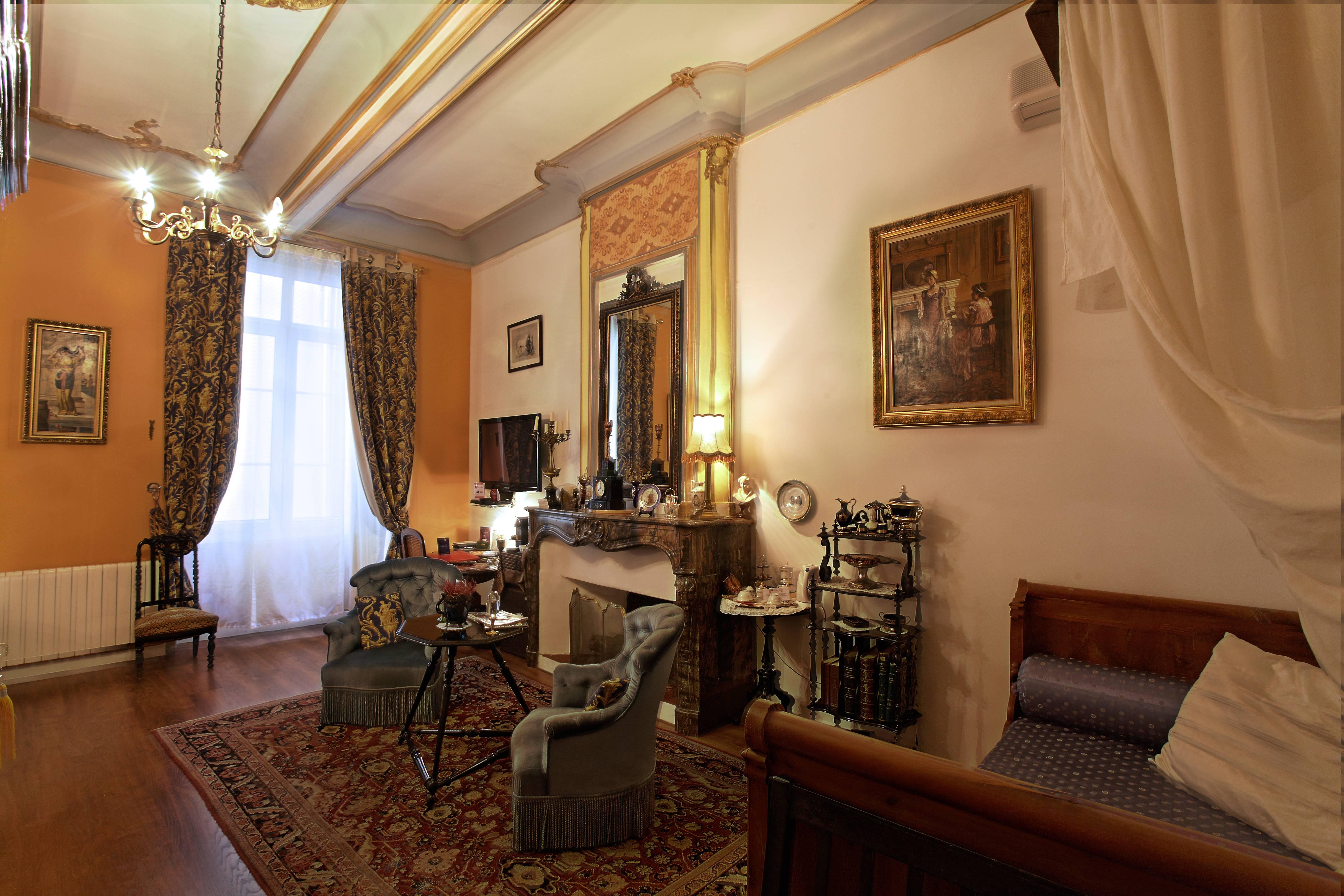 Hotel Renaissance Castres  Ngoại thất bức ảnh