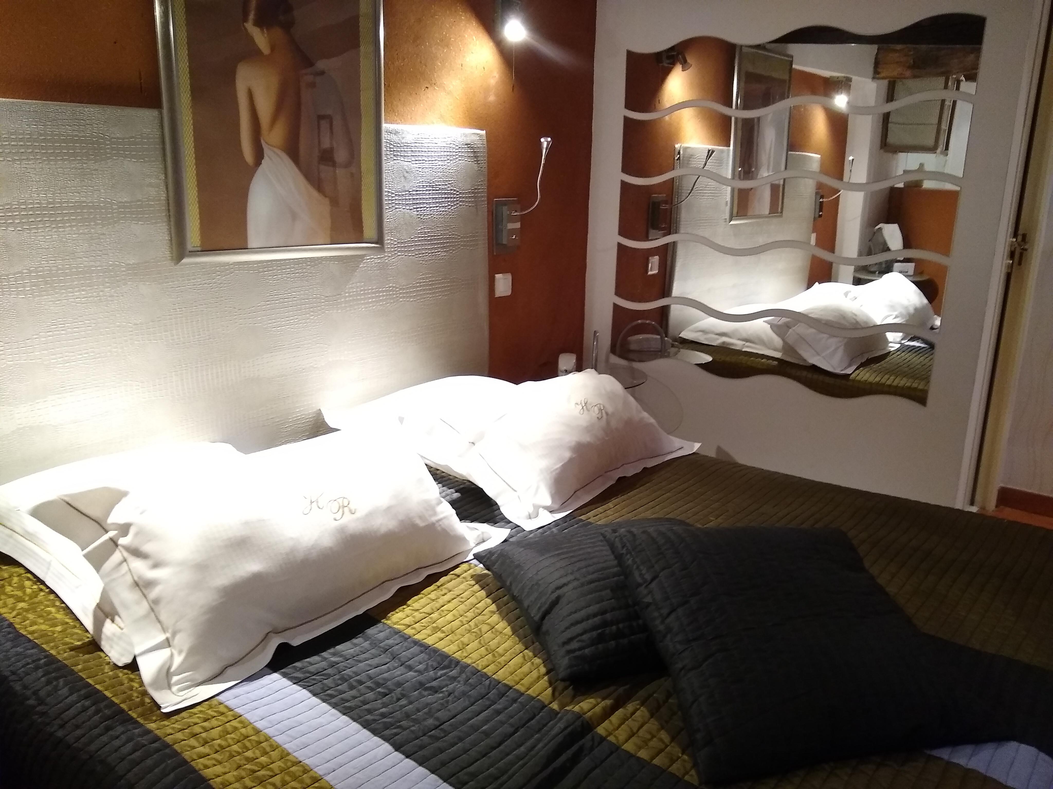 Hotel Renaissance Castres  Ngoại thất bức ảnh